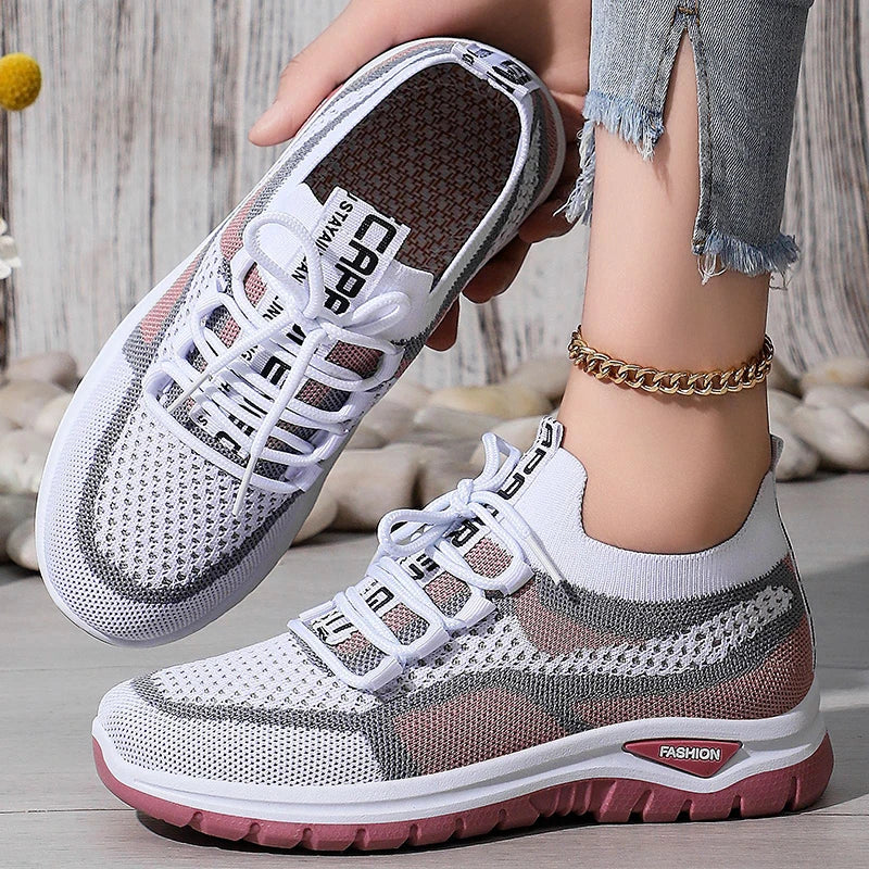 Zapatillas de mujer calzado casual.